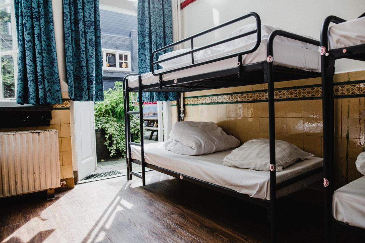 Shelter City Christian Hostel Амстердам Экстерьер фото