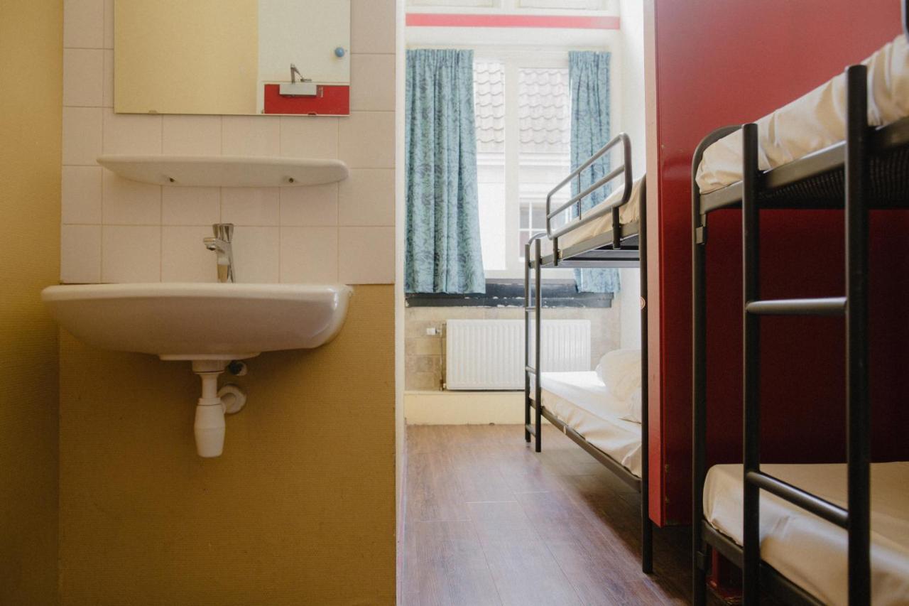 Shelter City Christian Hostel Амстердам Экстерьер фото