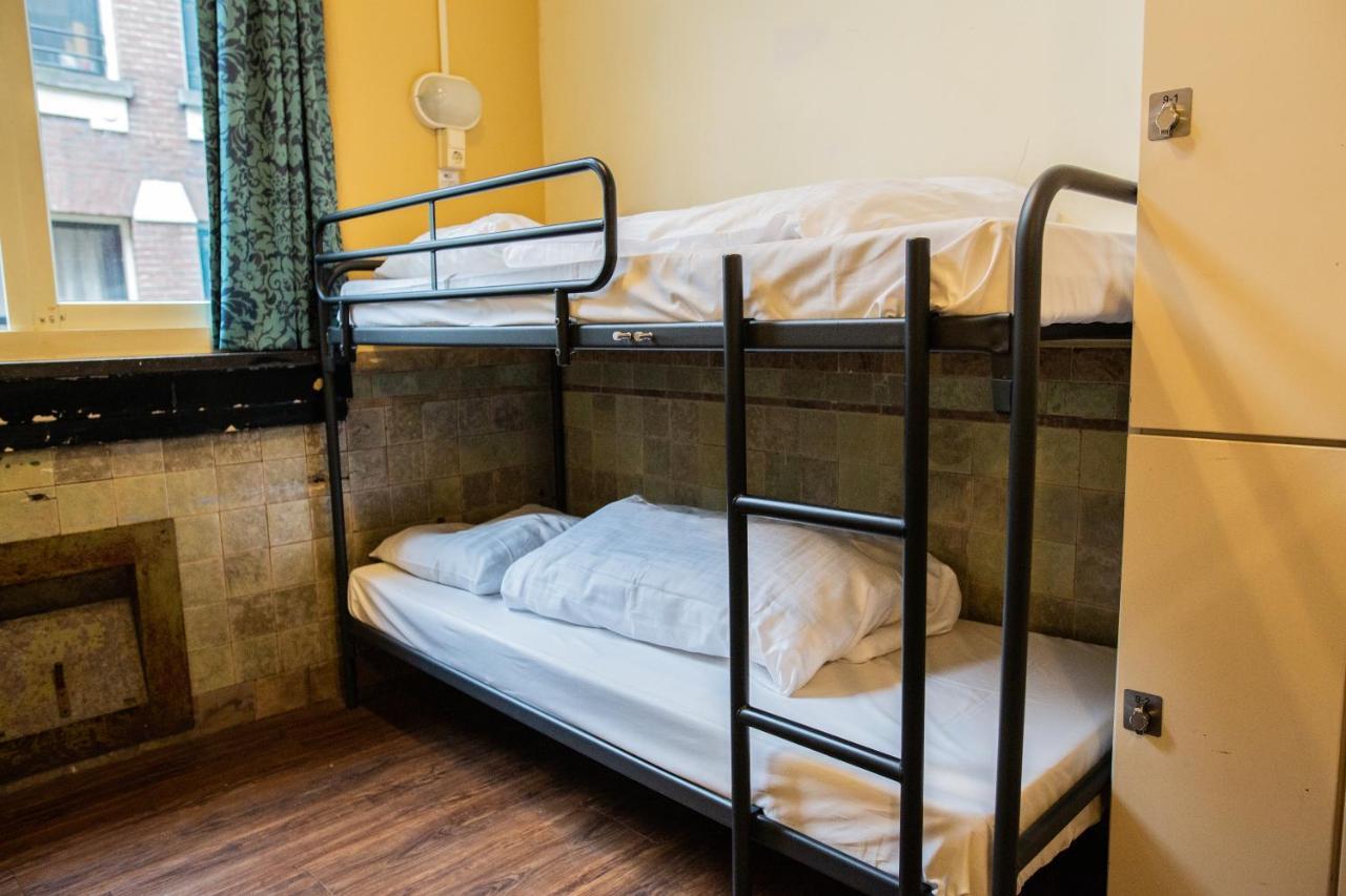 Shelter City Christian Hostel Амстердам Экстерьер фото